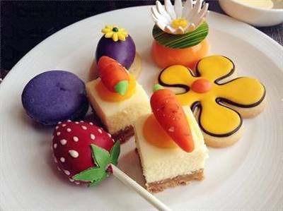 用产品和服务打动餐饮美食消费者